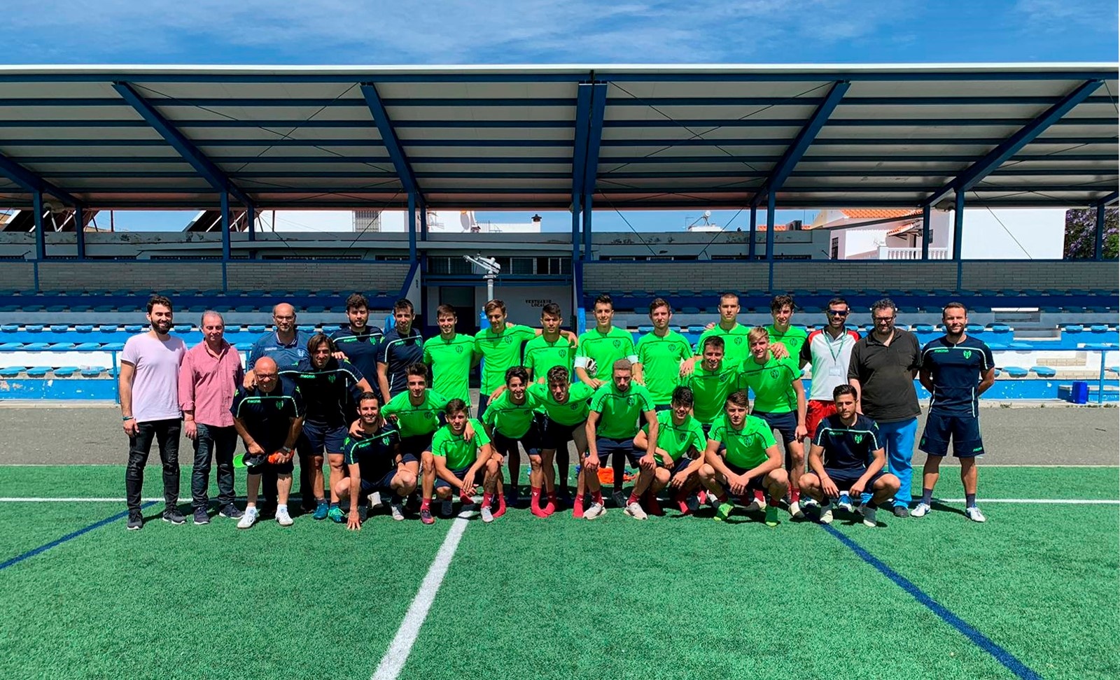 Deportes_Fútbol entrenamiento Levante UD