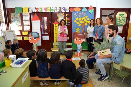 Medio Ambiente_arbolitos ToSantos cole 2017-1