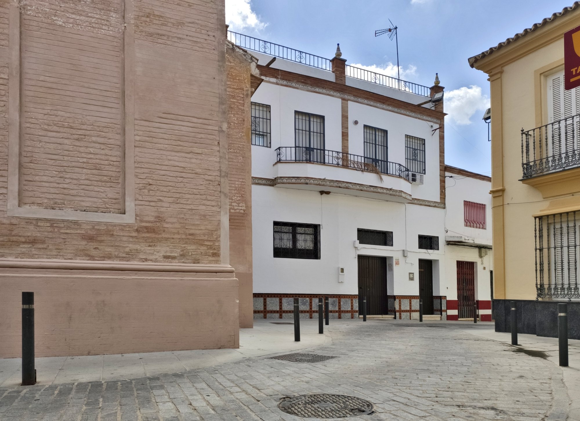 Asuntos Sociales_Reparto leche Cáritas