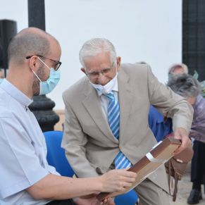 Cultura_Acto Conmemorativo monumento 25