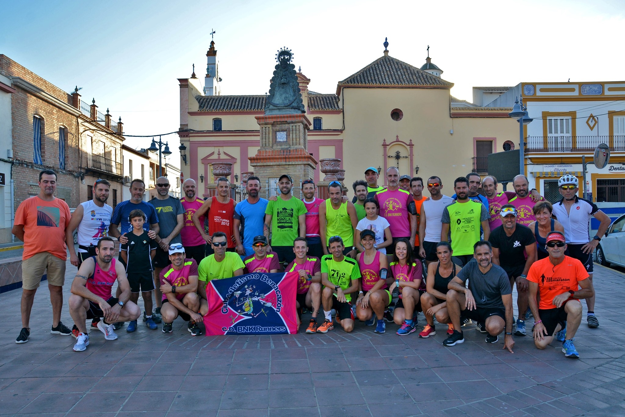 Deportes_Carrera Entreno Nocturna 2019 grupo